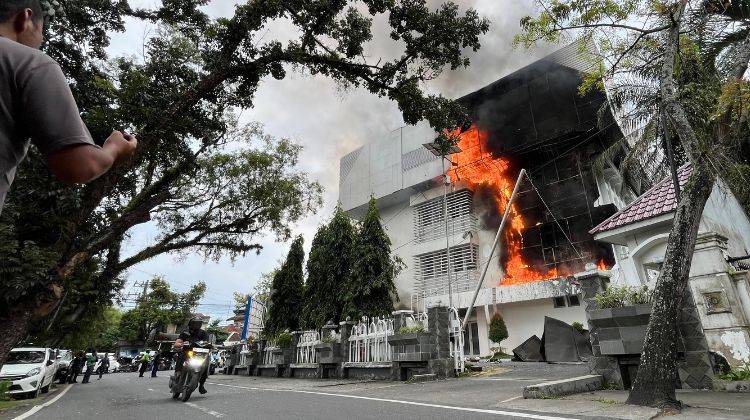 Kebakaran Hebat Melanda Gedung Dinas Pendidikan Sumatera Utara