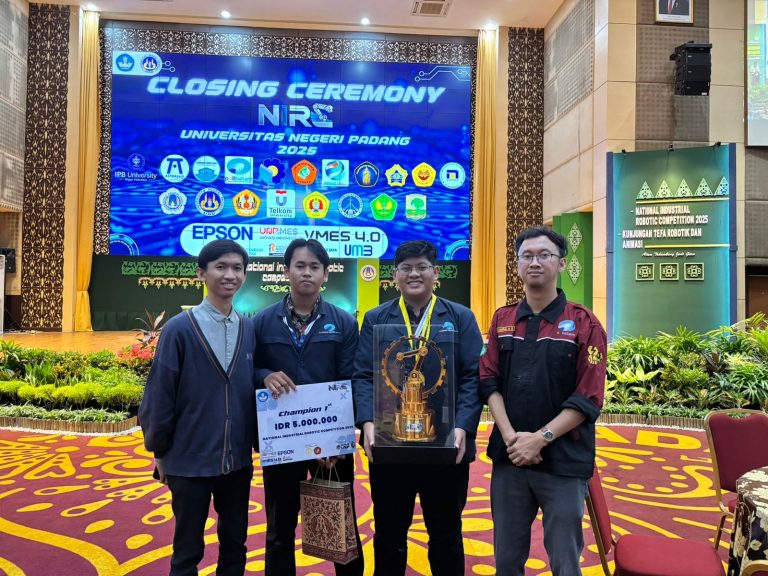 Polibatam Juara Umum Lomba Robot Industri Nasional 2025 UNP