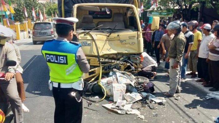 Kecelakaan Adu Banteng Motor dengan Truk di Cinere Depok, 1 Orang Tewas