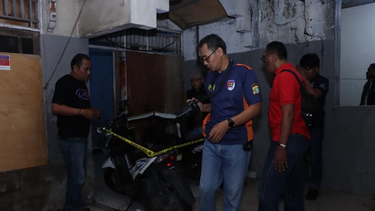 Penggerebekan Rumah Penampung Motor Curian di Jakarta Barat,13 Unit Disita Polisi