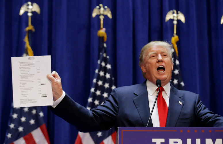 Donald Trump Naikkan Tarif Impor China Jadi 245%, Apa Alasannya?