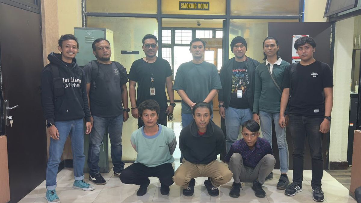 Insiden Pengeroyokan Sopir Taksi oleh 3 Tukang Parkir Liar di Jaksel: Ketiga Pelaku Diamankan Polisi